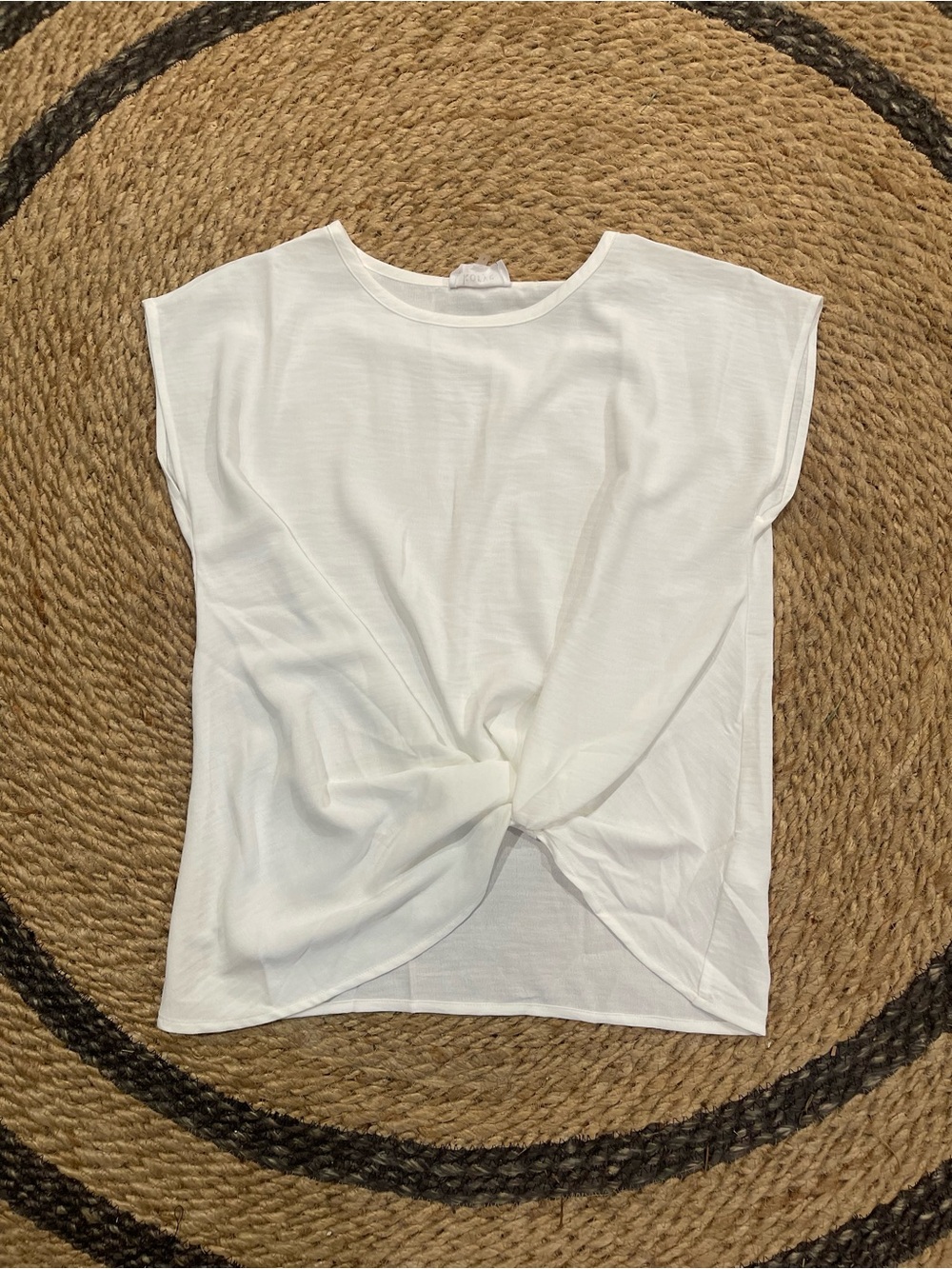 Women’s White Twist-Front Crop Top
